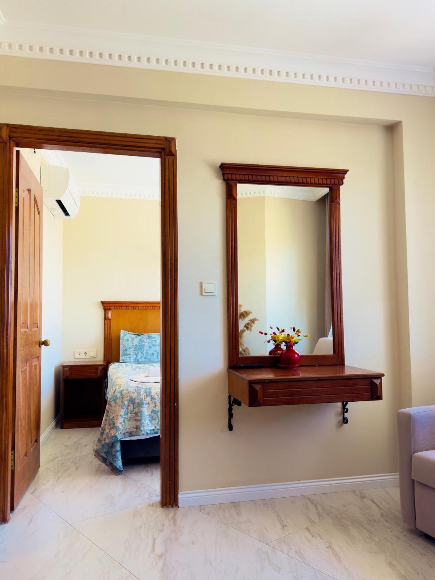 Rosy Suites Hotel Kusadasi Luaran gambar